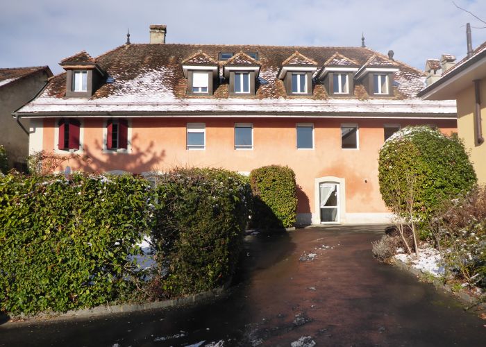 Charmant appartement de 4,5 pièces en attique avec mezzanine